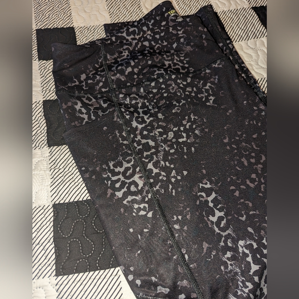 Tek Gear yoga pants